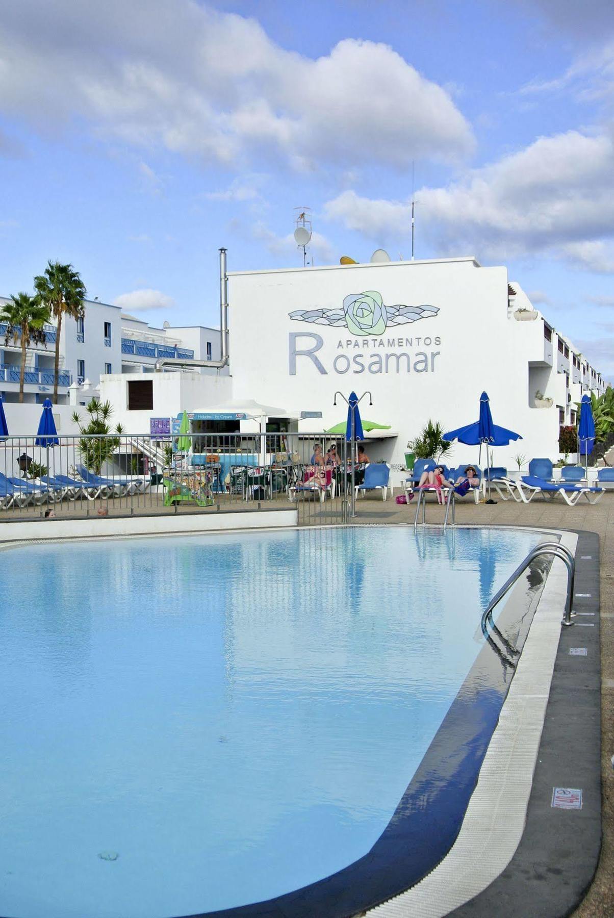 Apart-hotel Rosamar